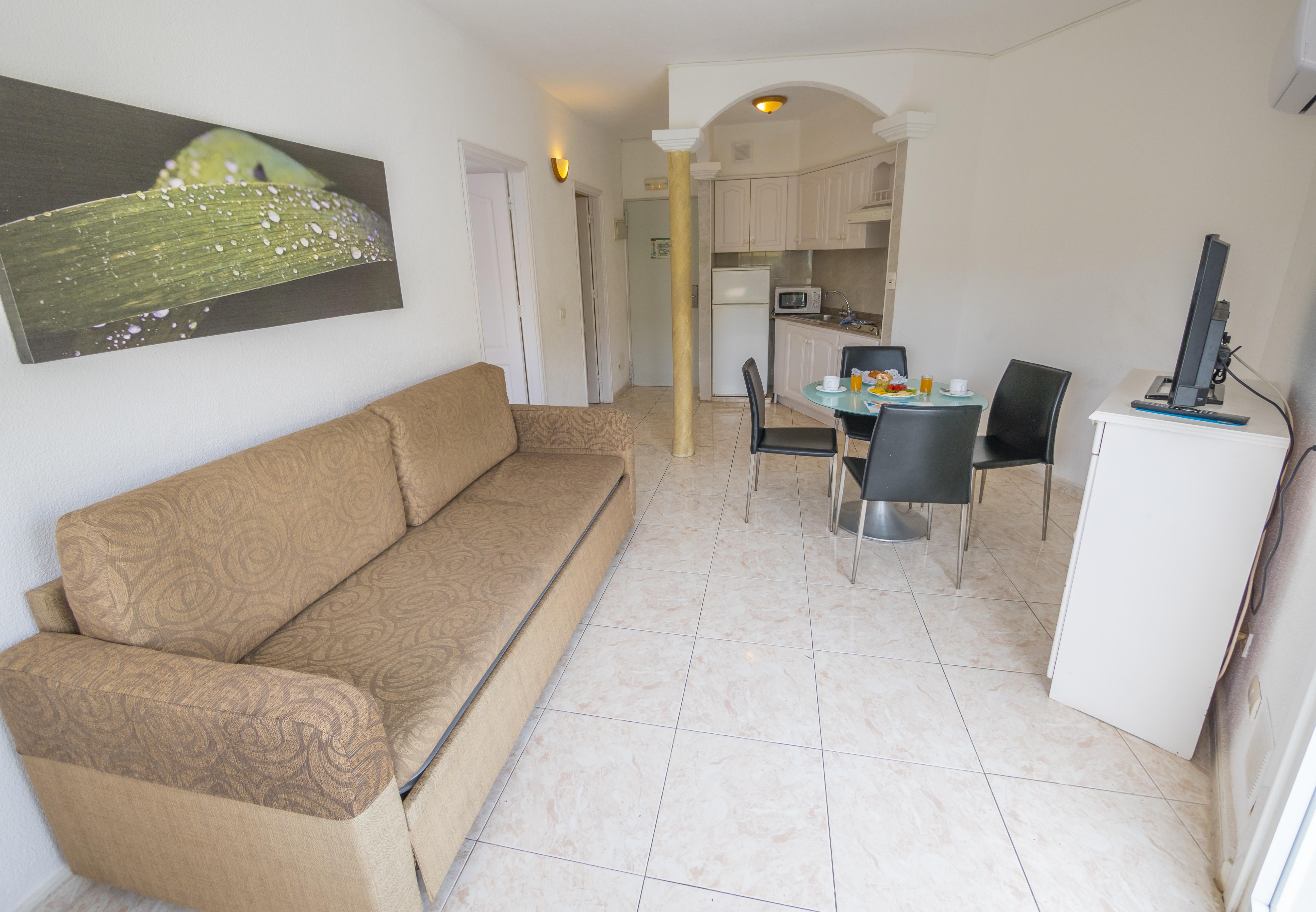 Aparthotel Checkin Atlantida
