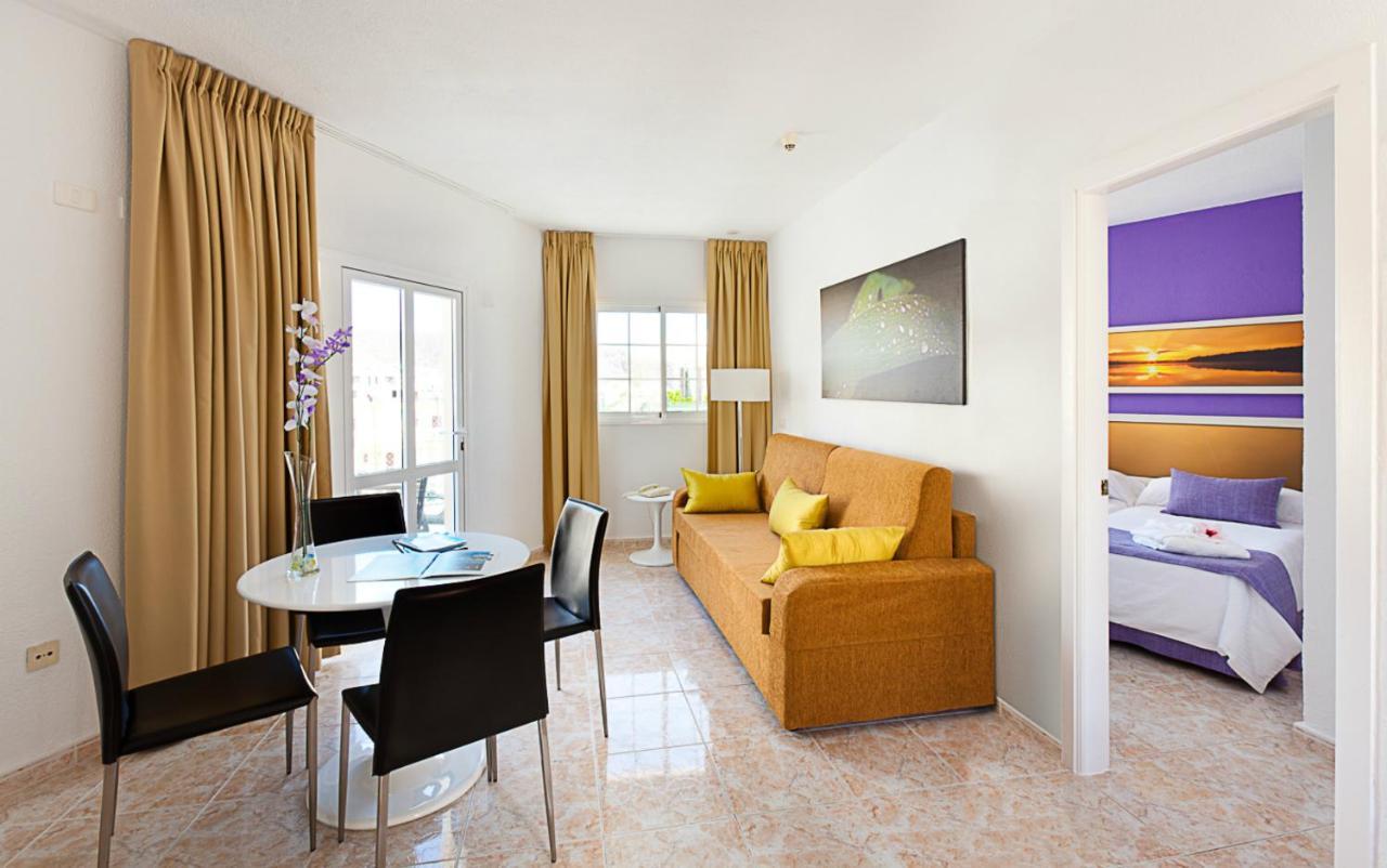 Checkin Atlantida Aparthotel
