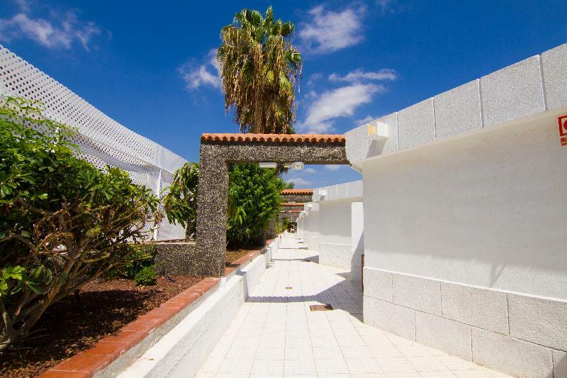 Apartahotel Checkin Atlántida 3*